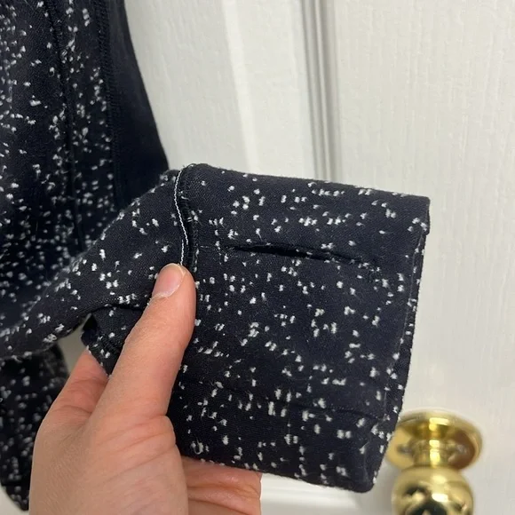 Lululemon Run Briskly 1/2 Zip Magnetized Jacquard Black White / Black | Size 4 - Picture 8 of 10